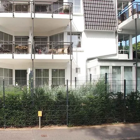 Ferienwohnung Strandallee 200 102 *